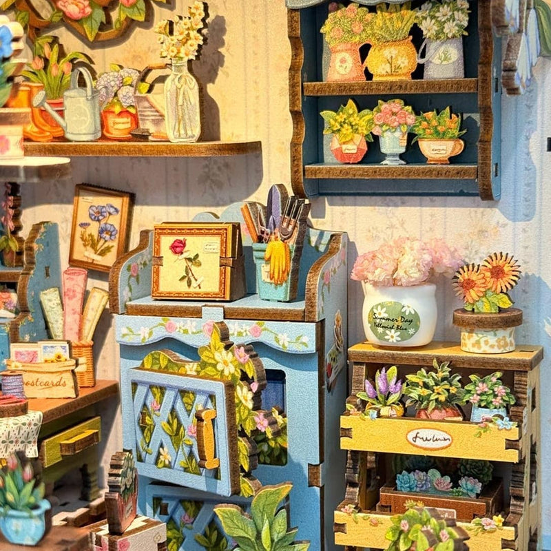 DIY Book Nook Kit: Anna‘s Blue Blossom - Art Department LLC