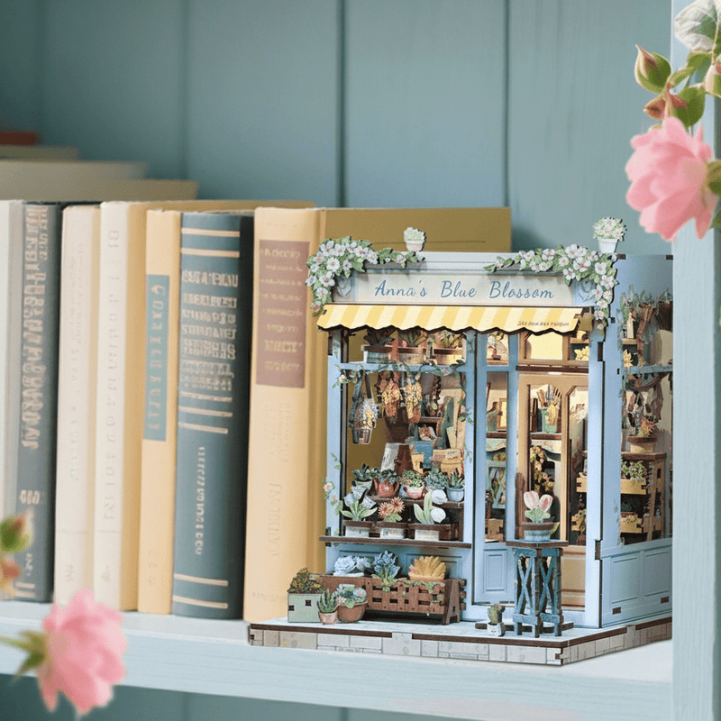 DIY Book Nook Kit: Anna‘s Blue Blossom - Art Department LLC