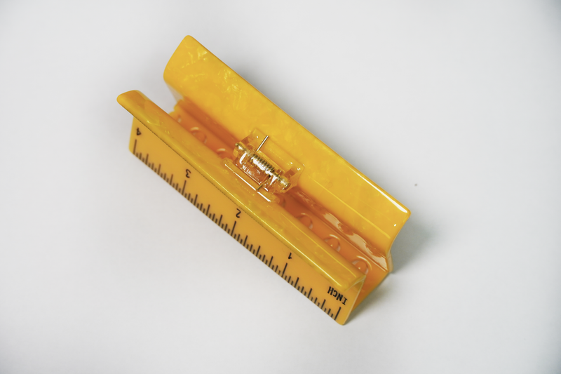 Ruler Hair Claw, top view