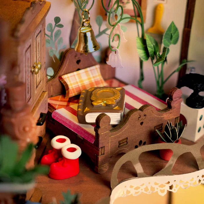 DIY Miniature House Kit: Fairytale Tree House - Art Department LLC