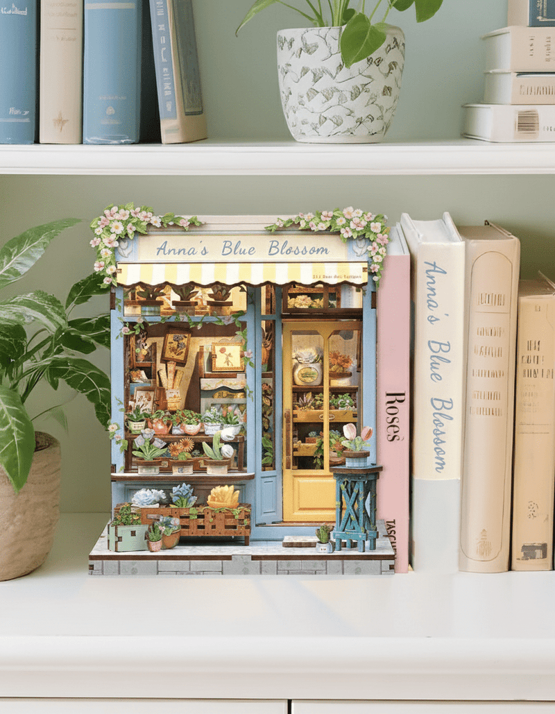 DIY Book Nook Kit: Anna‘s Blue Blossom - Art Department LLC