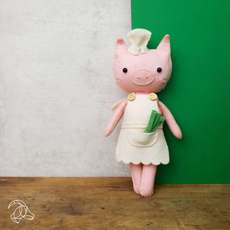DIY Felt Kit - Suze Pig - Art Department LLC